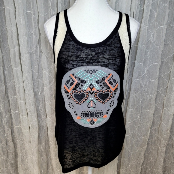 No Boundaries Black Tank Top with Skull Design - Picture 1 of 6